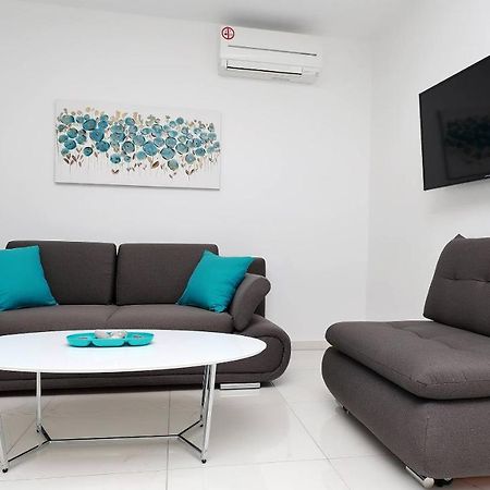 Apartmani "Villa Barbara" Novalja Exterior foto