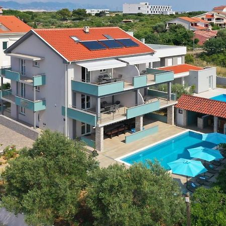 Apartmani "Villa Barbara" Novalja Exterior foto