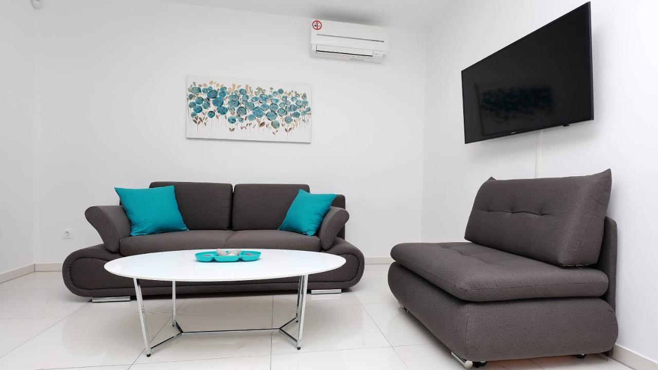 Apartmani "Villa Barbara" Novalja Exterior foto