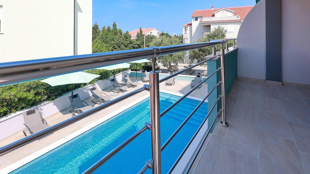 Apartmani "Villa Barbara" Novalja Exterior foto