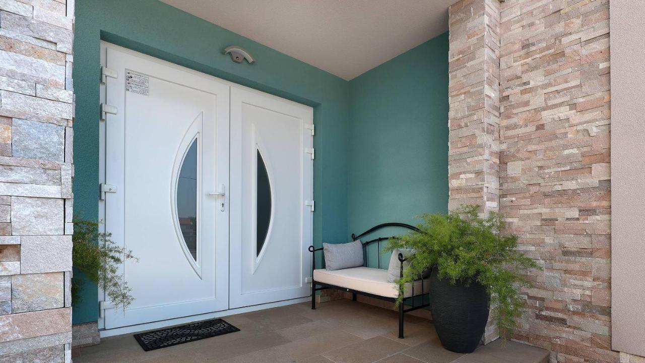 Apartmani "Villa Barbara" Novalja Exterior foto