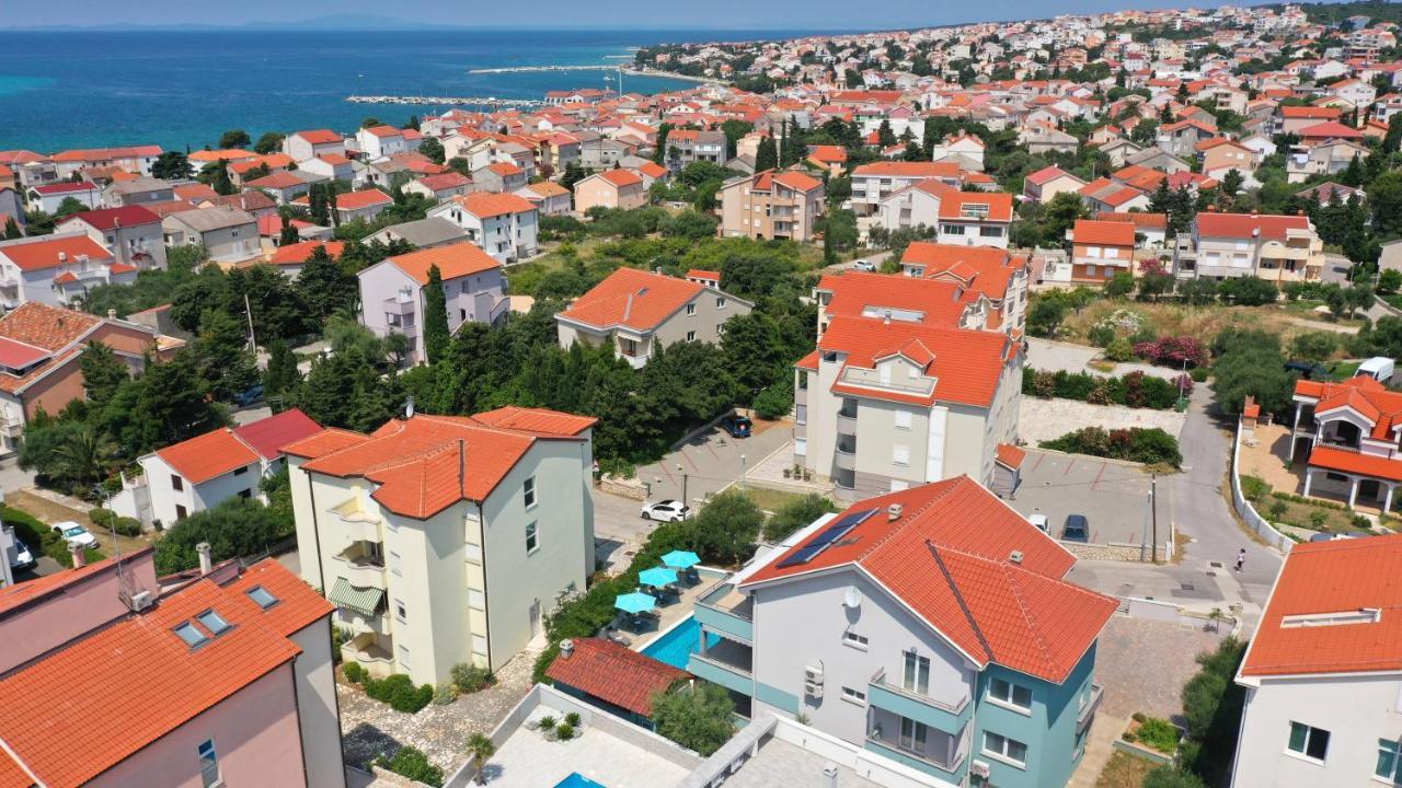 Apartmani "Villa Barbara" Novalja Exterior foto