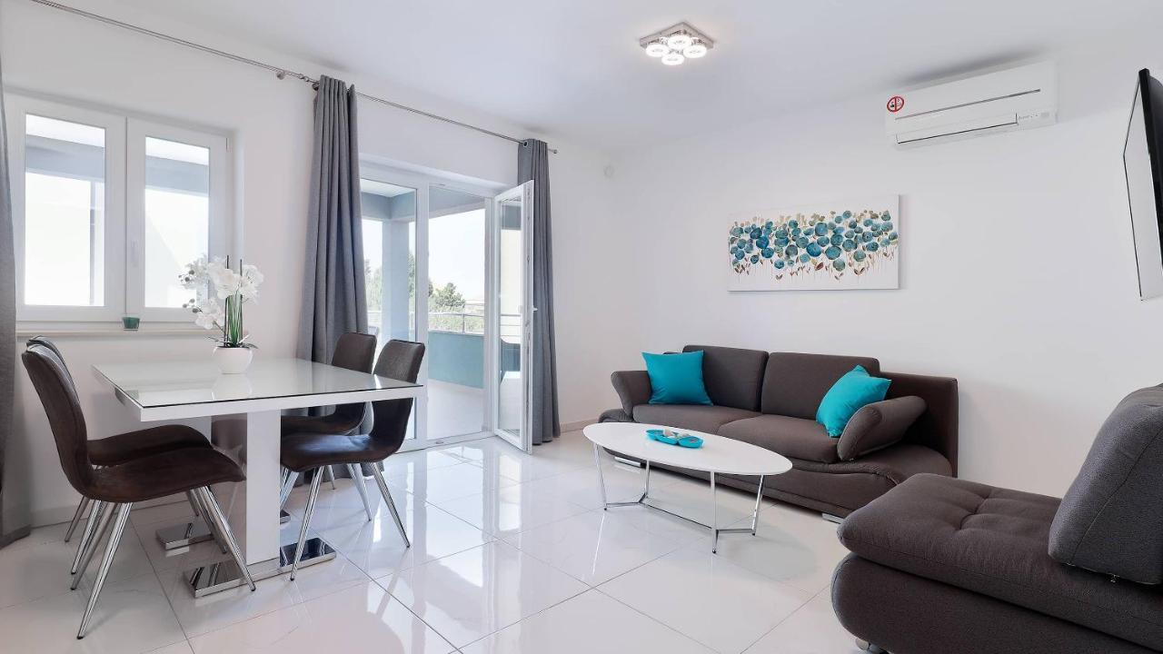 Apartmani "Villa Barbara" Novalja Exterior foto
