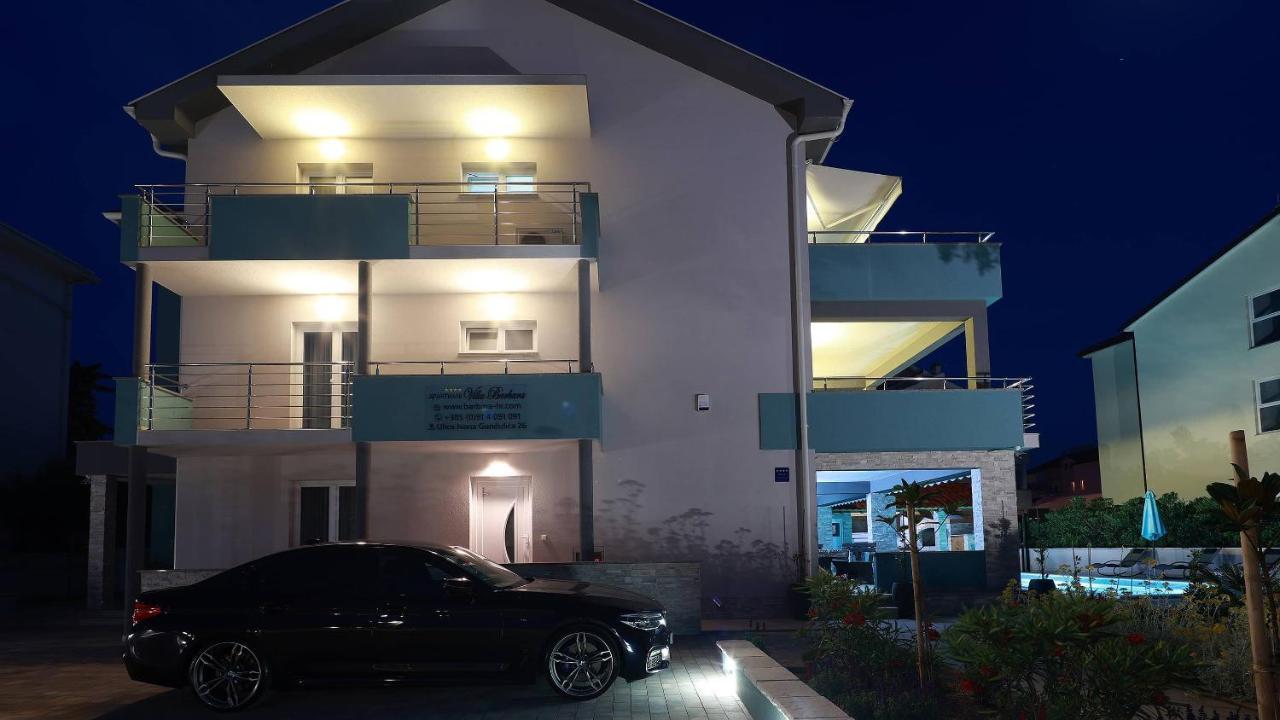 Apartmani "Villa Barbara" Novalja Exterior foto