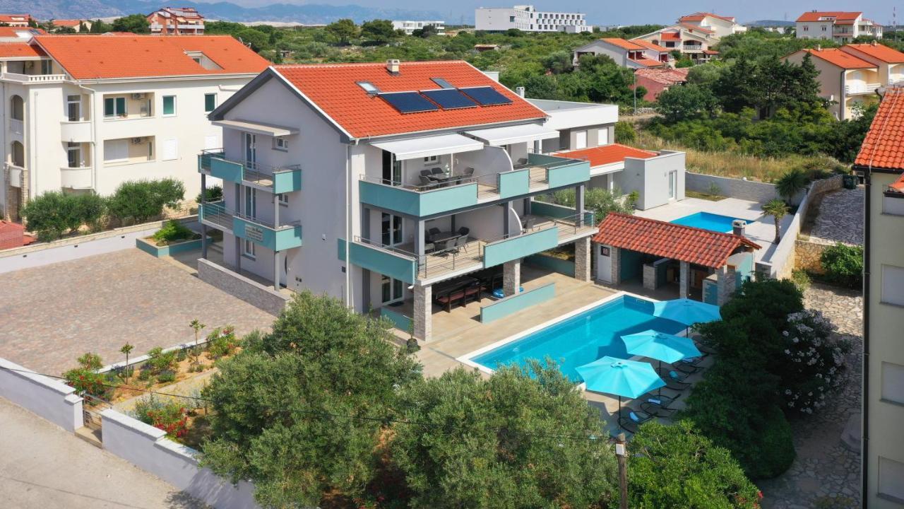 Apartmani "Villa Barbara" Novalja Exterior foto